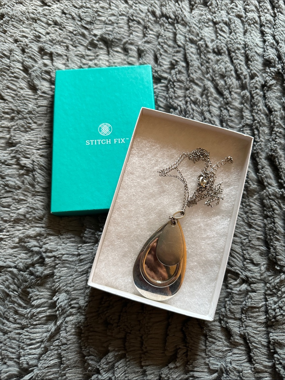 Silver Teardrop Layered Pendant Necklace